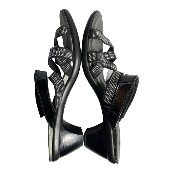 Naot Formal Black Patent Rhinestone Crisscross Heels Sandal EUR 40 US 9-9.5 - Picture 4 of 16